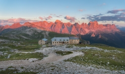 Zachód Słońca nad Rifugio Bolzano